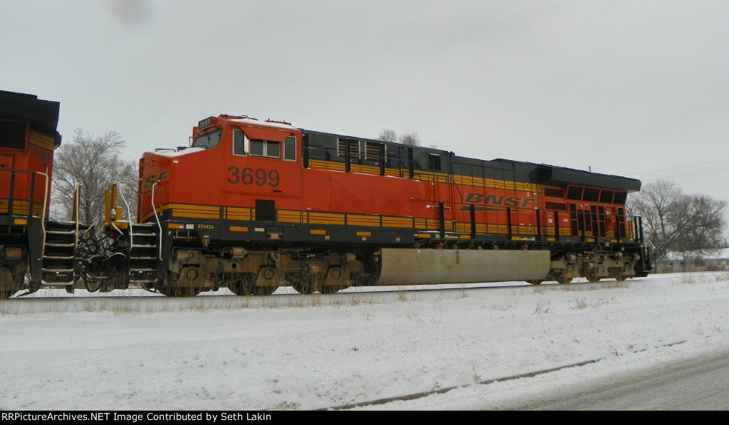 BNSF 3699